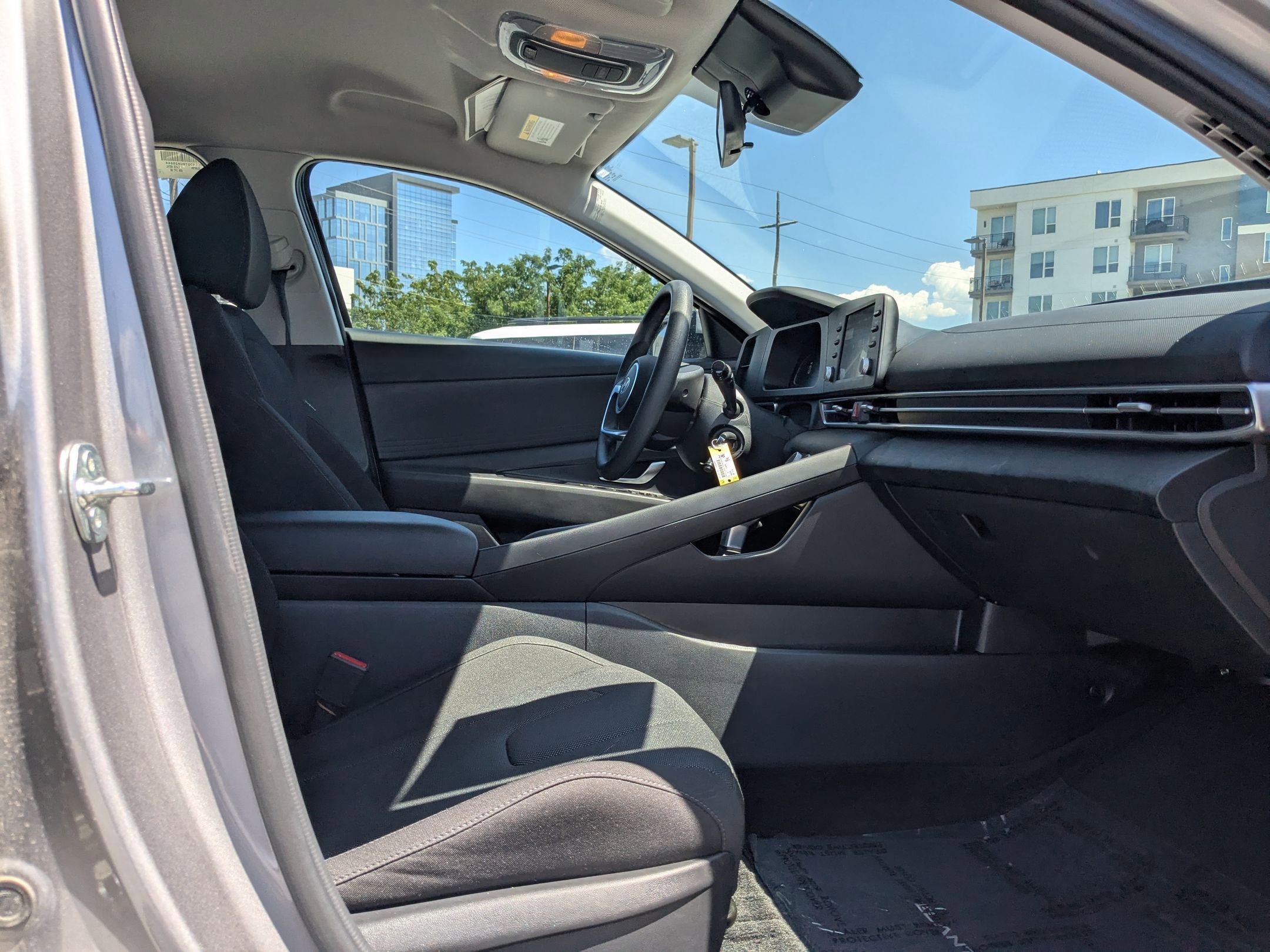 2024 Hyundai Elantra SE photo 28