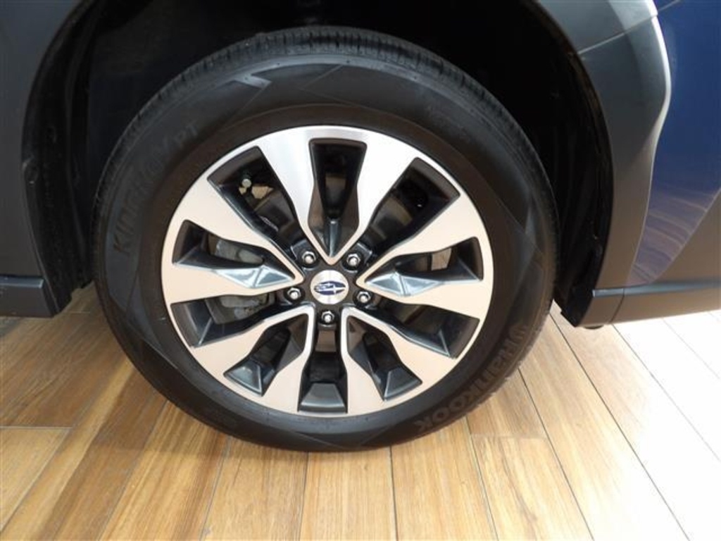 2023 Subaru Outback Limited photo 4