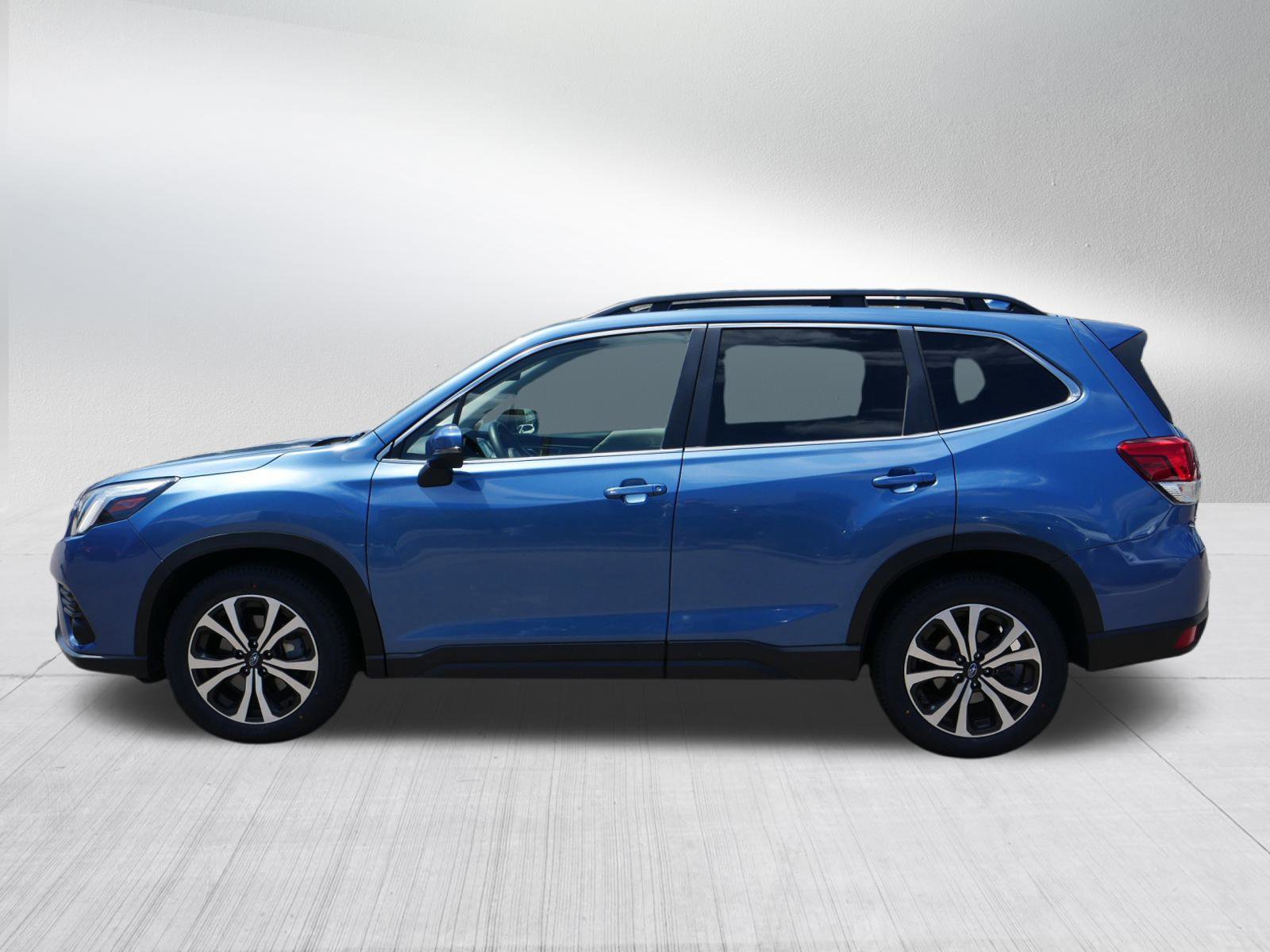 2023 Subaru Forester Limited photo 4