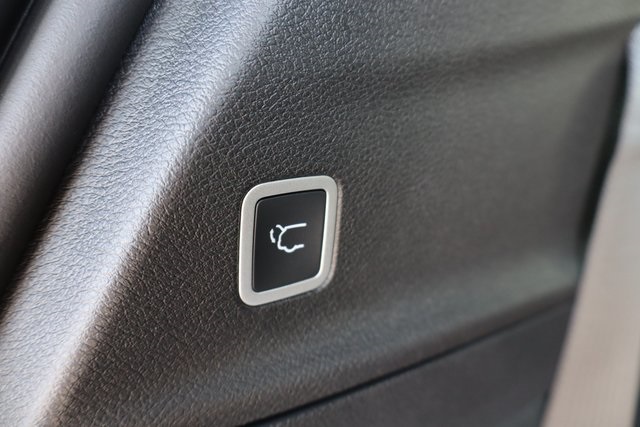 2026 Chrysler Pacifica Limited S Appearance photo 36