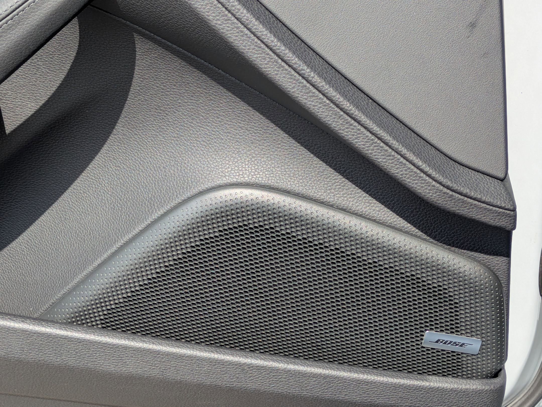 2025 Porsche Panamera 4 photo 14