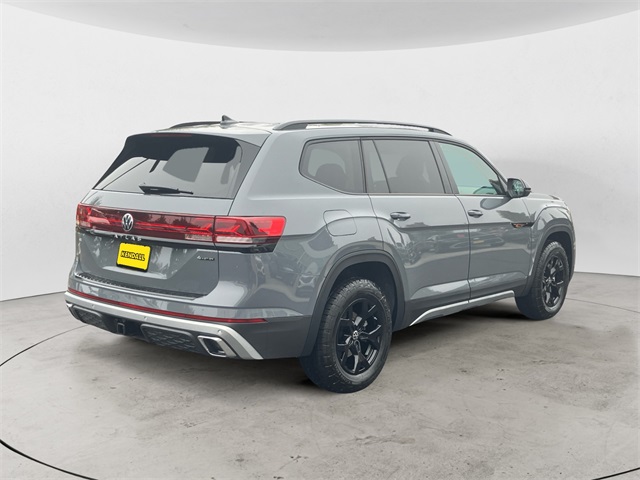 2026 Volkswagen Atlas Peak Edition SE photo 4