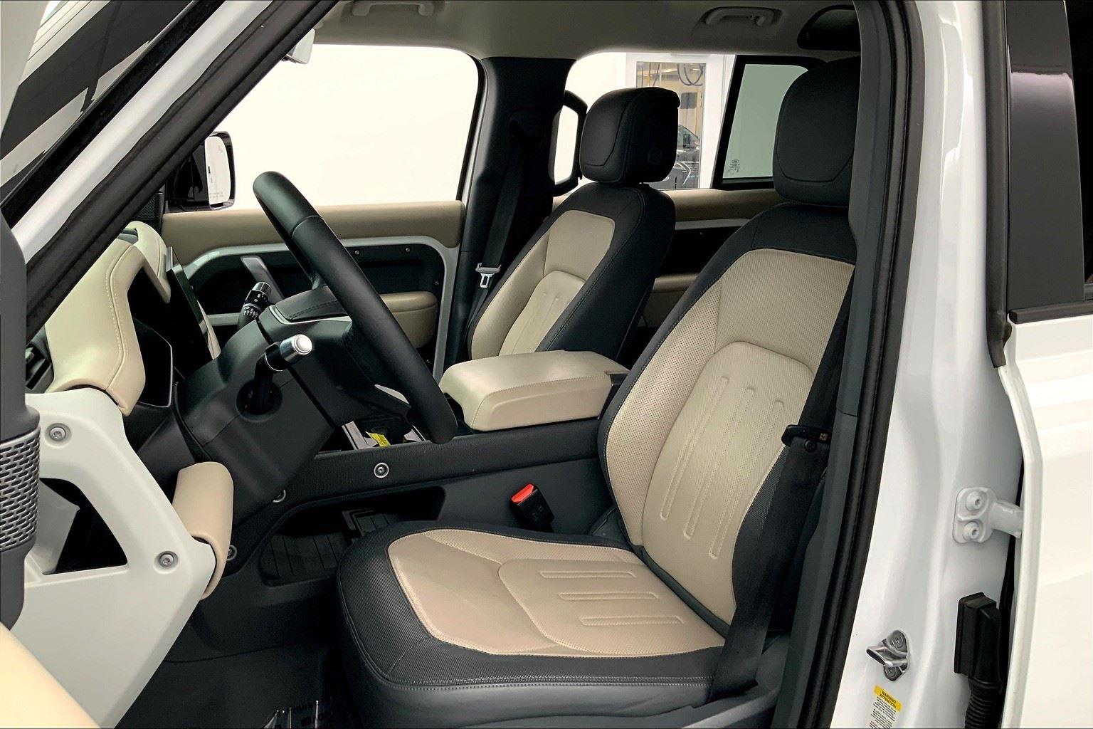 2022 Land Rover Defender X-Dynamic HSE 110 photo 18