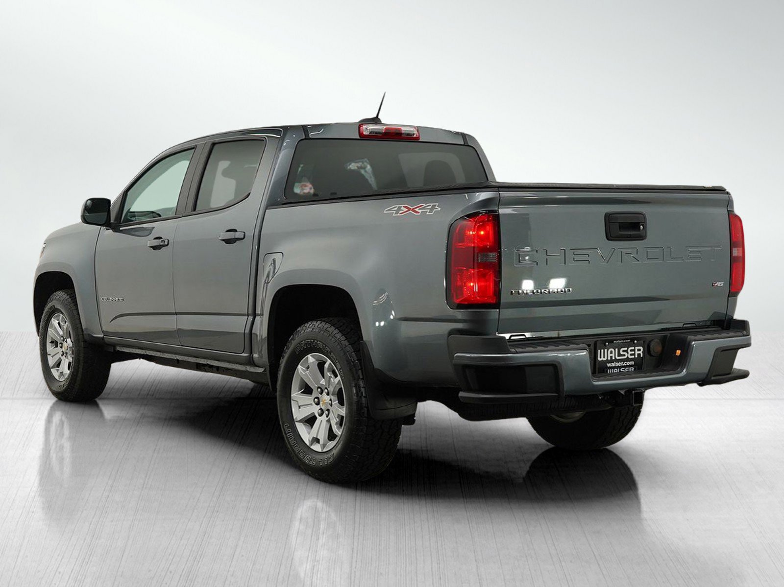 2022 Chevrolet Colorado LT photo 3