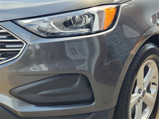2020 Ford Edge SE photo 10