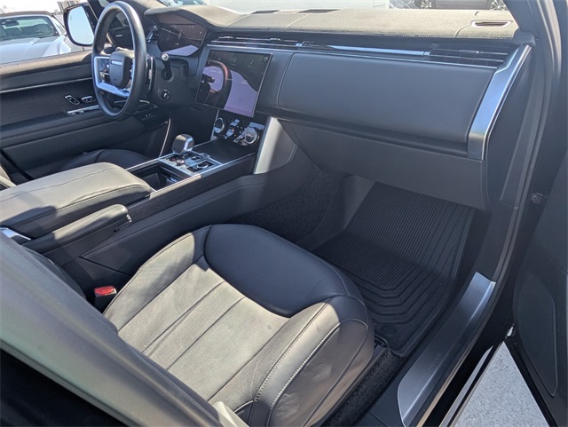 Used 2023 Santorini Black Land Rover SE image 15