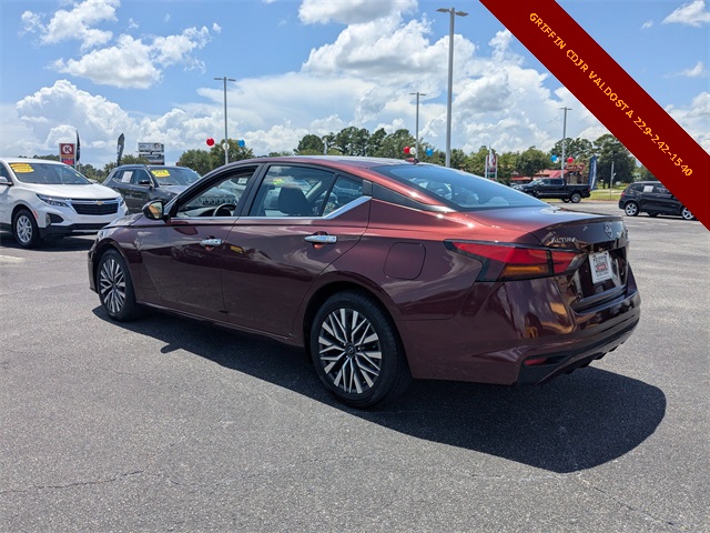 2023 Nissan Altima 2.5 SV photo 5