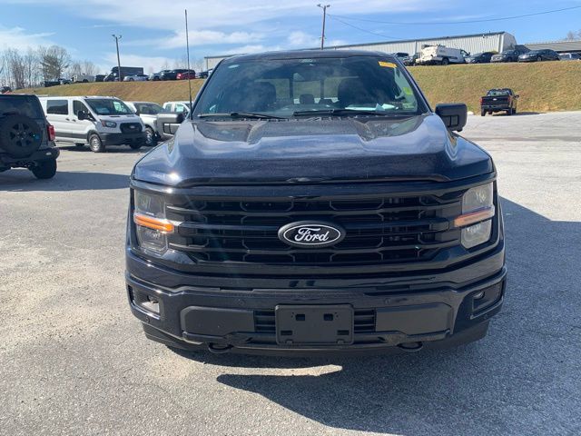 2024 Ford F-150 XLT photo 3