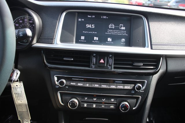 2020 Kia Optima LX photo 4