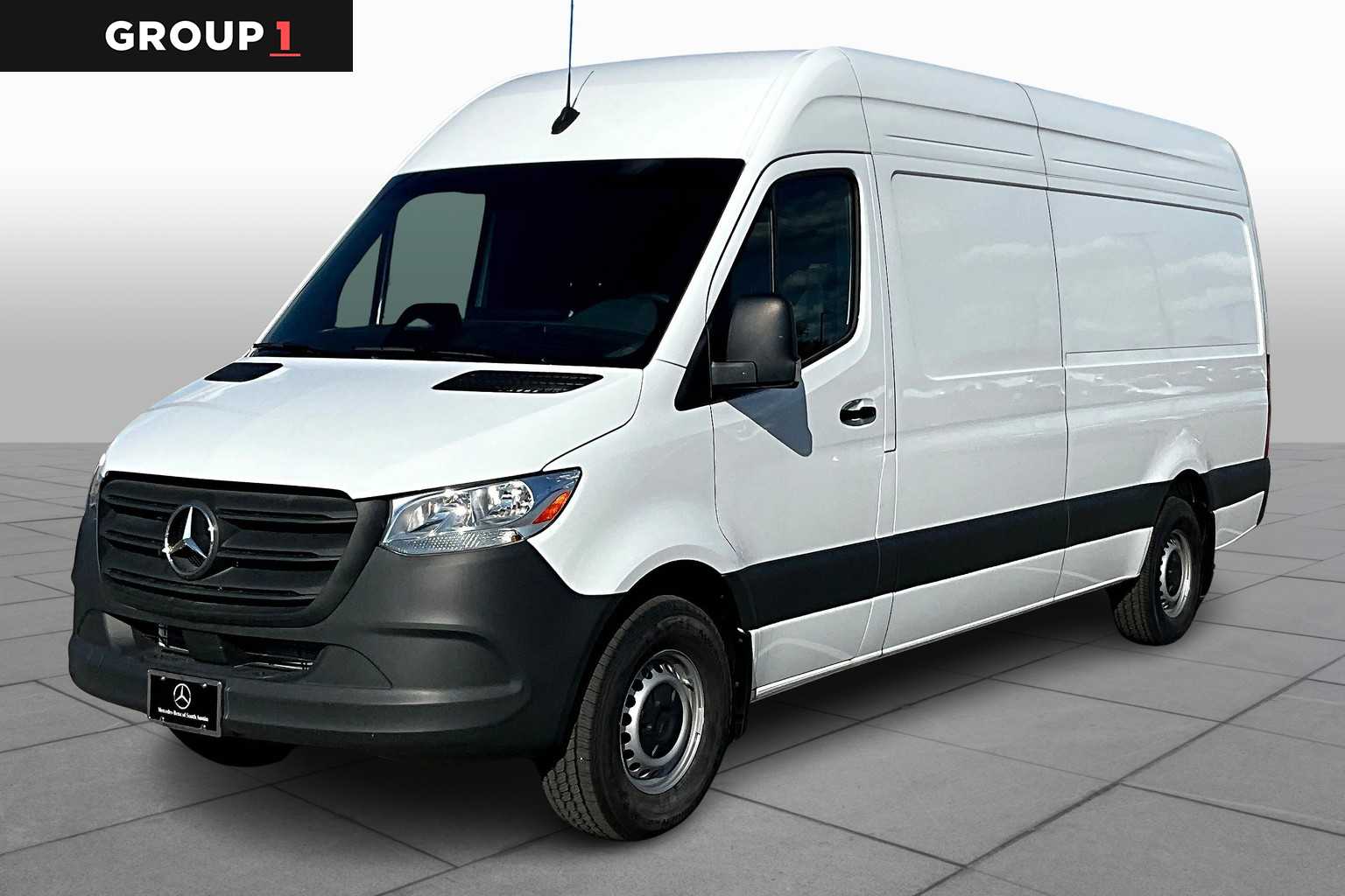 2025 Mercedes-Benz Sprinter Cargo Van Base's photo