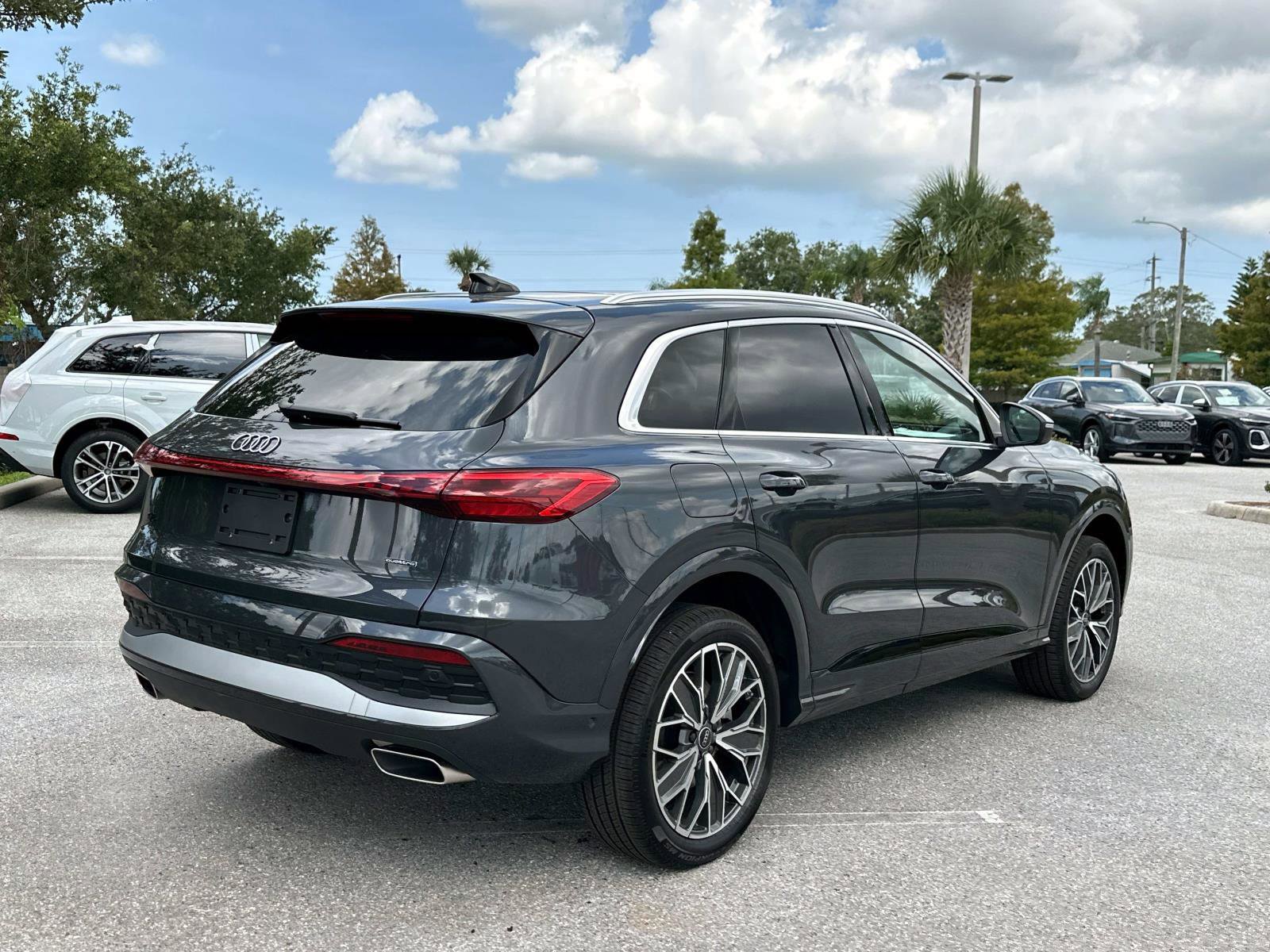 2025 Audi Q5 Premium Plus photo 4