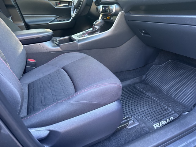 2023 Toyota RAV4 Prime SE photo 16