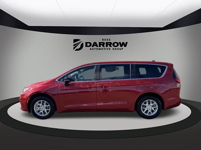 2025 Chrysler Pacifica photo 2