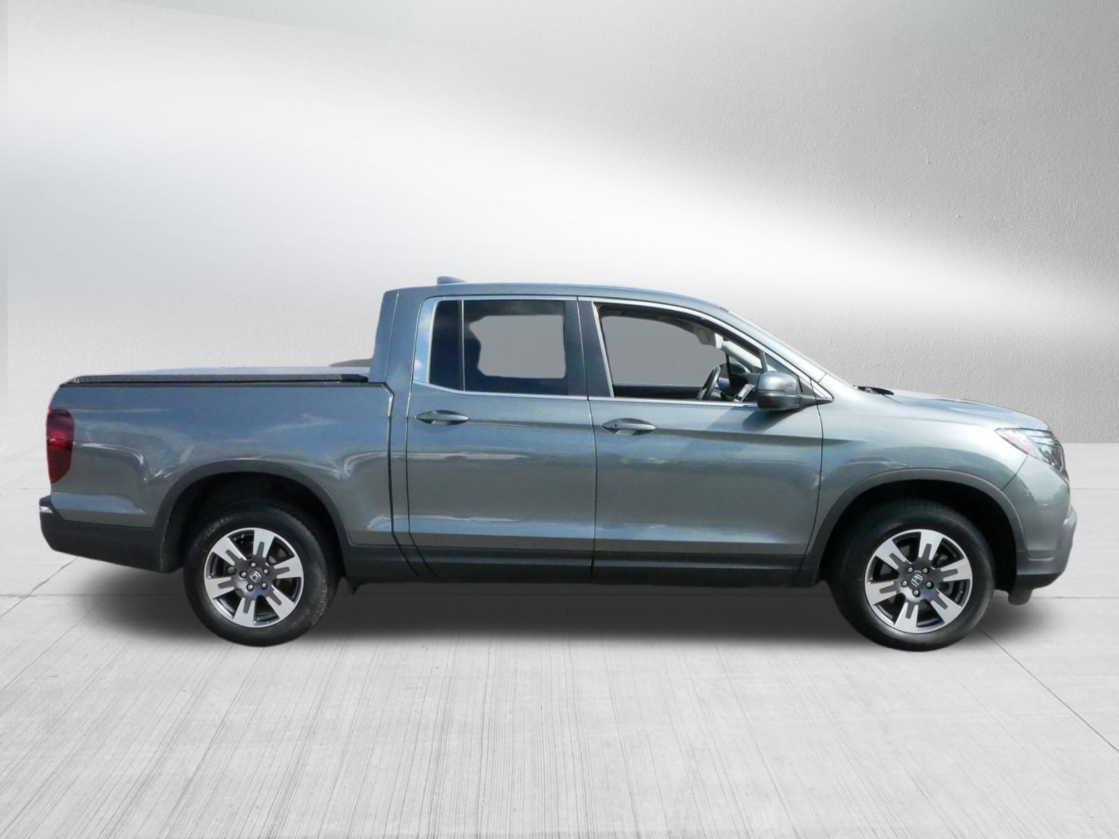 2019 Honda Ridgeline RTL photo 8
