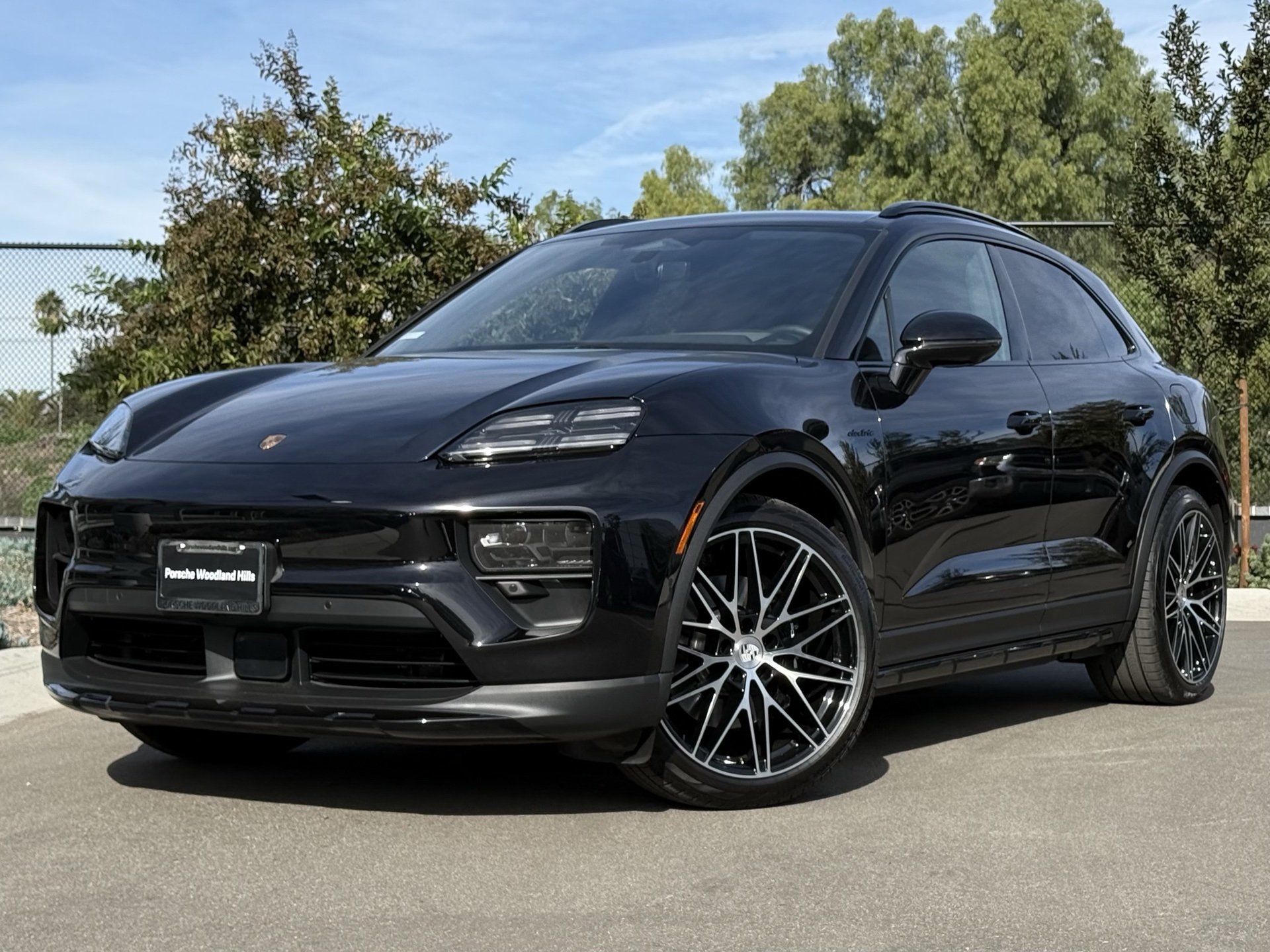 2025 Porsche Macan S's photo
