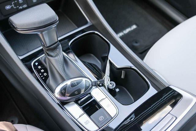 New 2025 Black Hyundai SEL FWD image 14