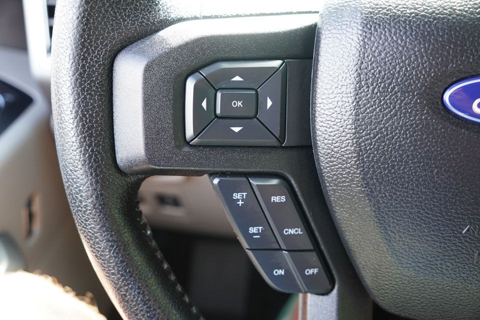 2016 Ford F-150 XLT photo 29