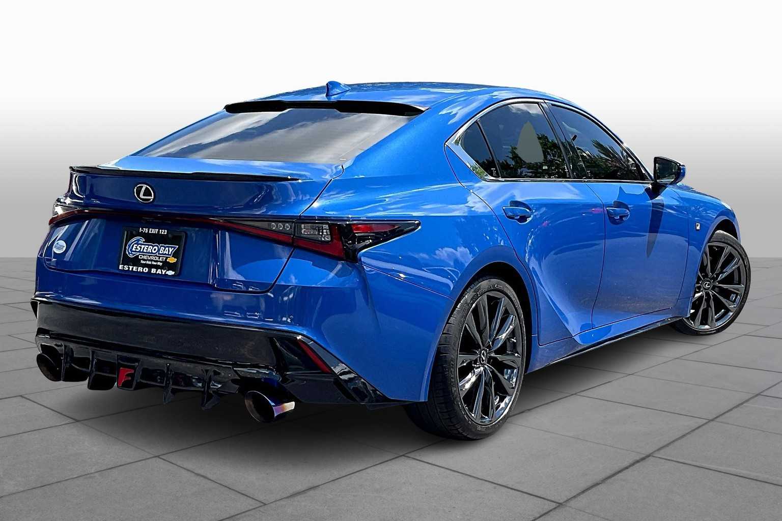 2022 Lexus IS F SPORT photo 12