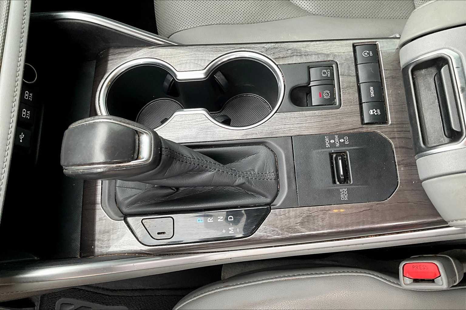 2020 Toyota Highlander Limited photo 14