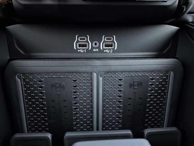 2025 Ram 2500 Big Horn photo 15