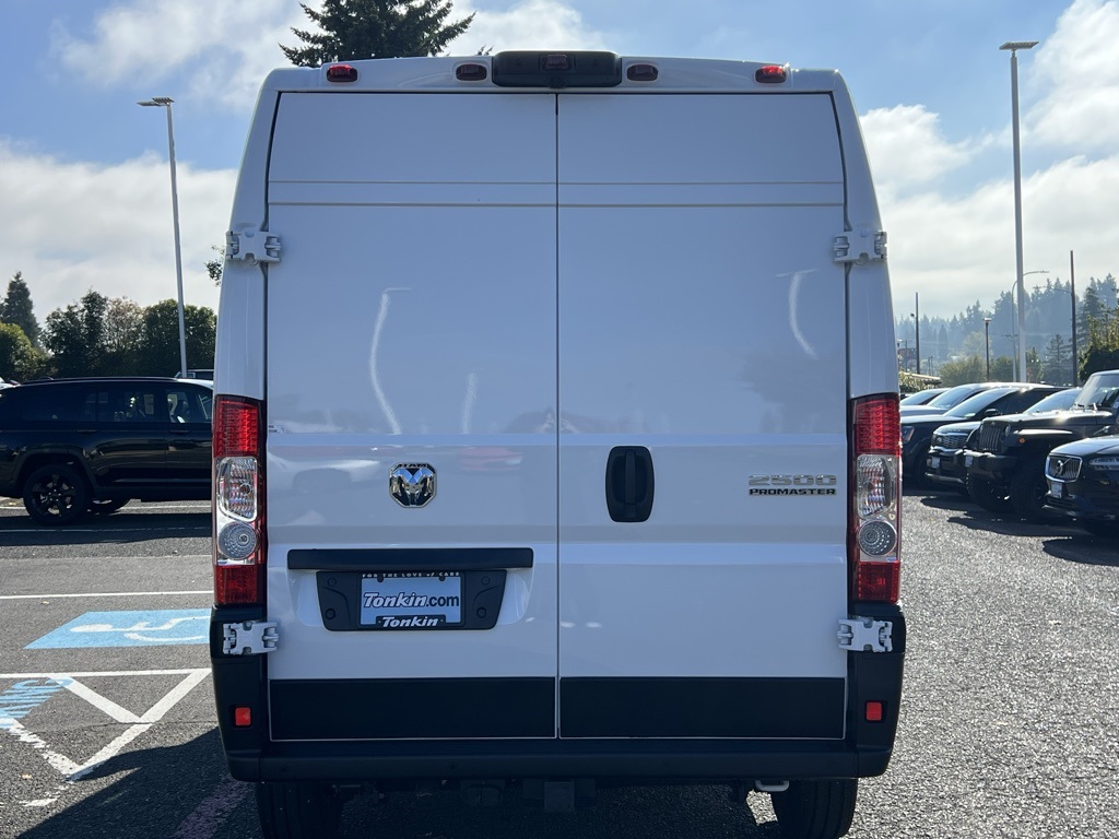 2026 Ram ProMaster 2500 photo 2