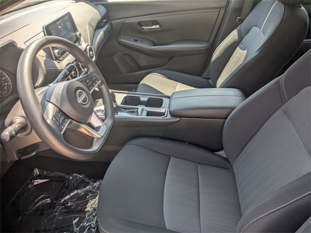 2025 Nissan Sentra SV photo 12