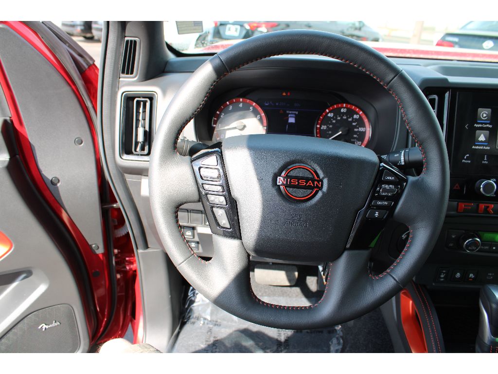 2025 Nissan Frontier PRO-4X photo 17
