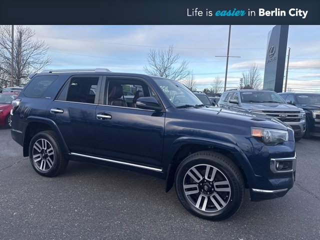 2020 Toyota 4Runner Limited's photo