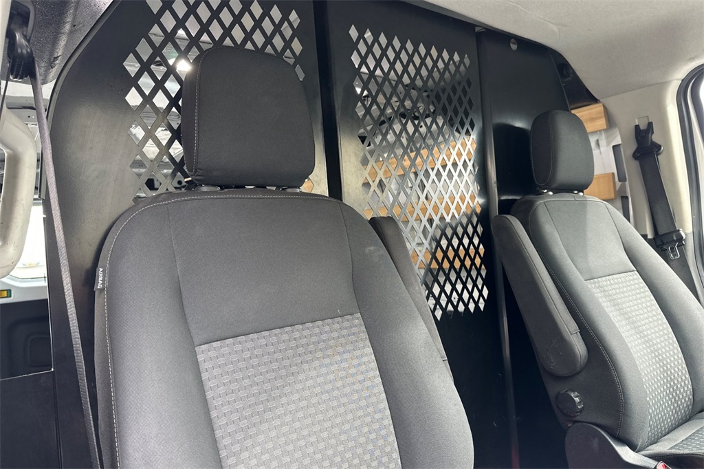 2022 Ford Transit photo 15