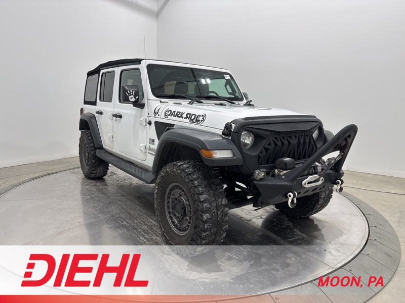 2020 Jeep Wrangler Sport's photo