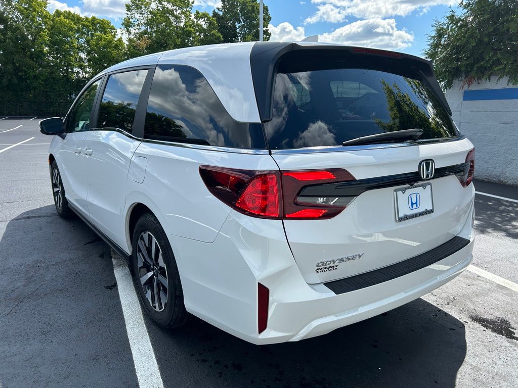 2025 Honda Odyssey EX-L photo 3