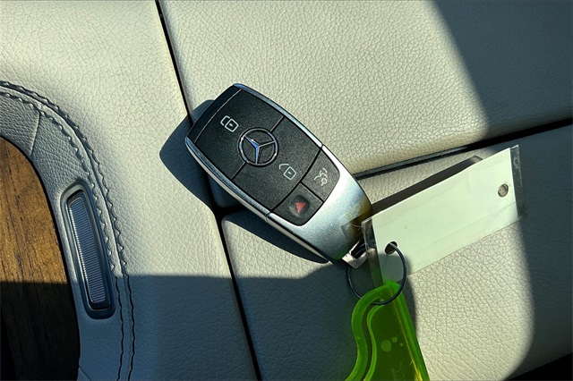 2022 Mercedes Benz GLS 450 4MATIC photo 32
