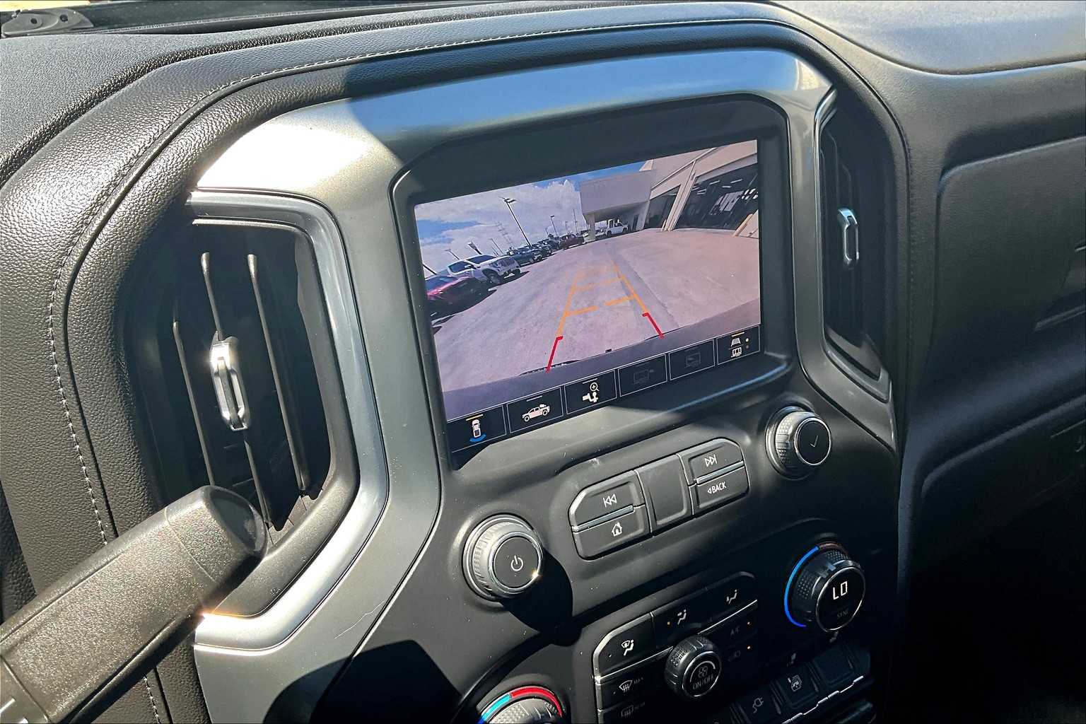 2020 Chevrolet Silverado 1500 RST photo 26