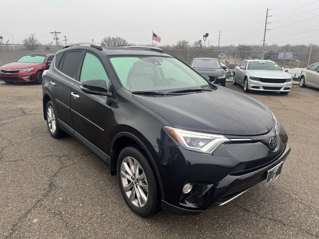 2018 Toyota RAV4 Limited's photo