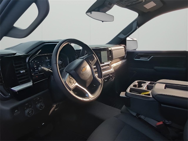 2022 Chevrolet Silverado 1500 LT photo 13