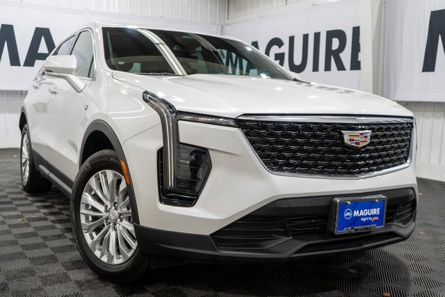 2024 Cadillac XT4 Luxury