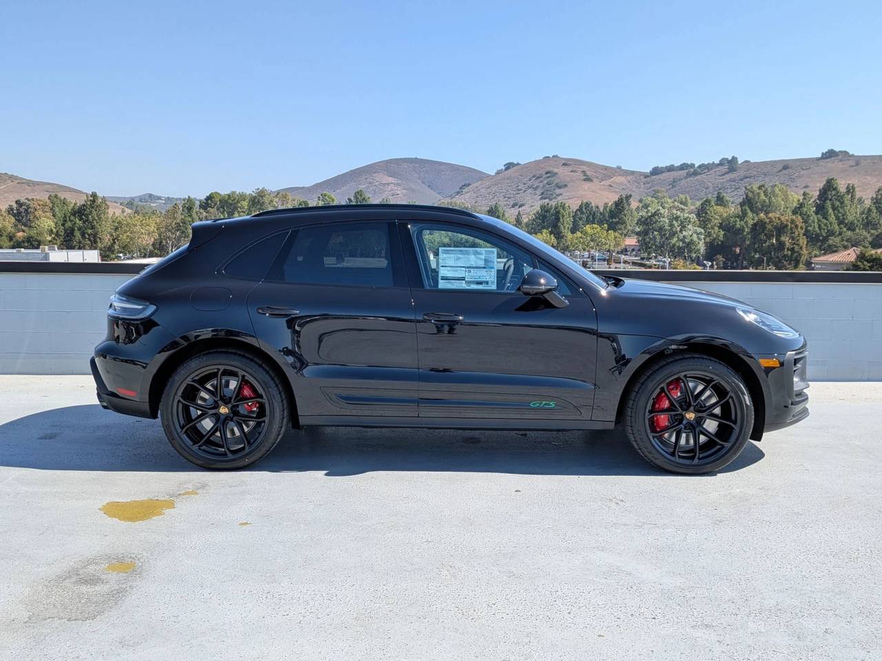 2026 Porsche Macan GTS photo 7