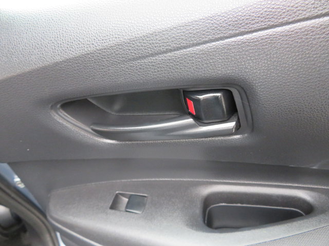 2022 Toyota Corolla LE photo 12