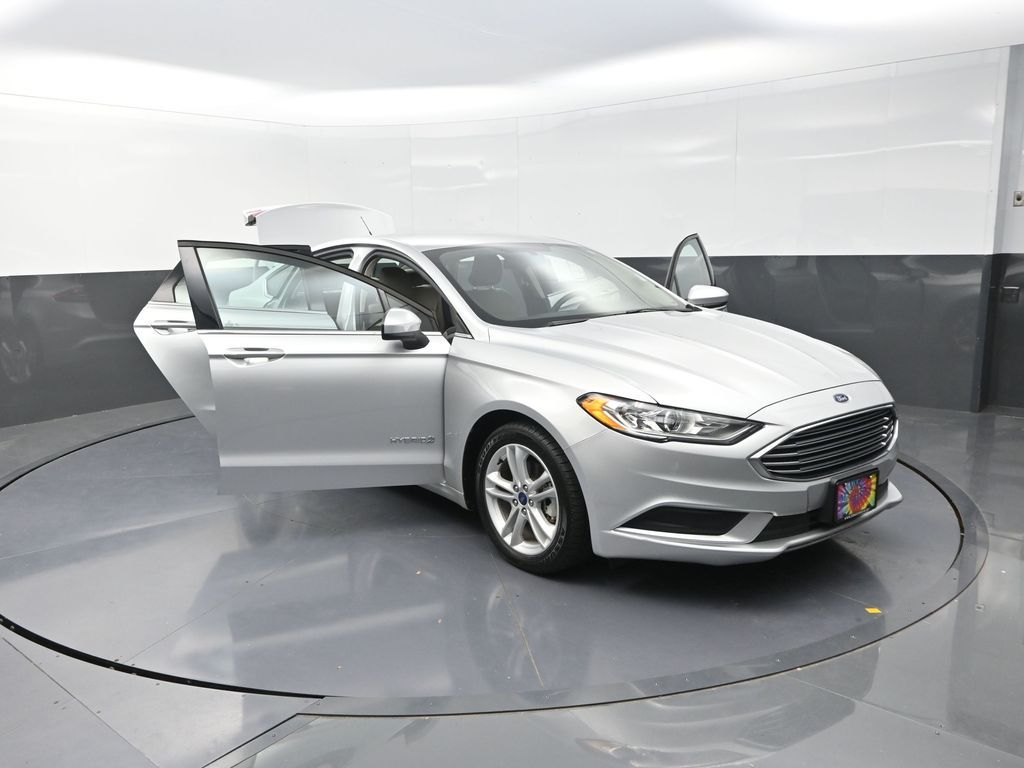2018 Ford Fusion Hybrid S photo 26