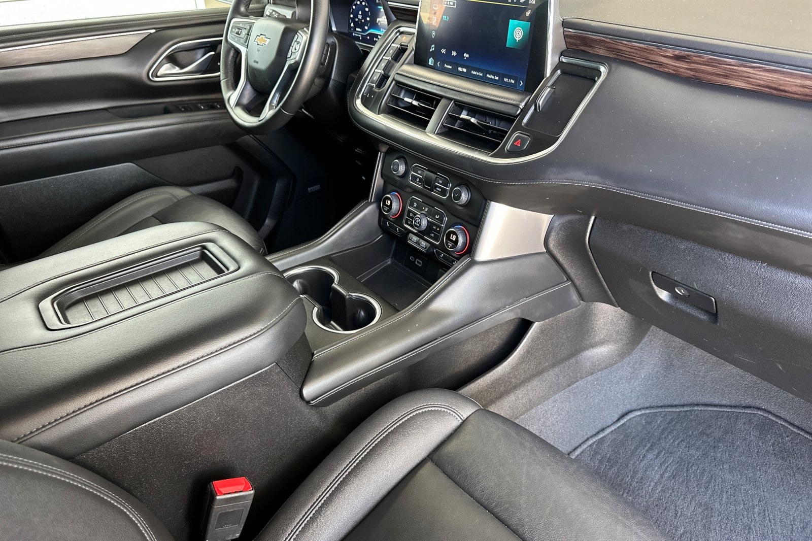 2023 Chevrolet Tahoe LT photo 17