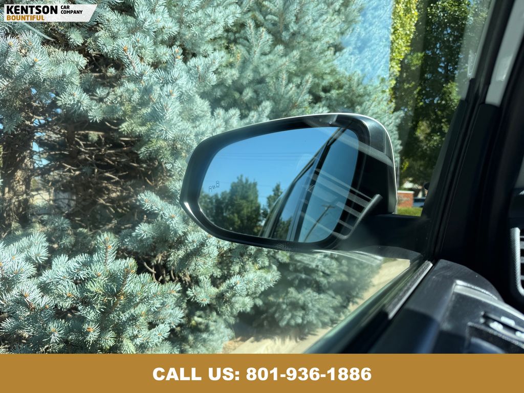 2024 Toyota 4Runner SR5 Premium photo 23
