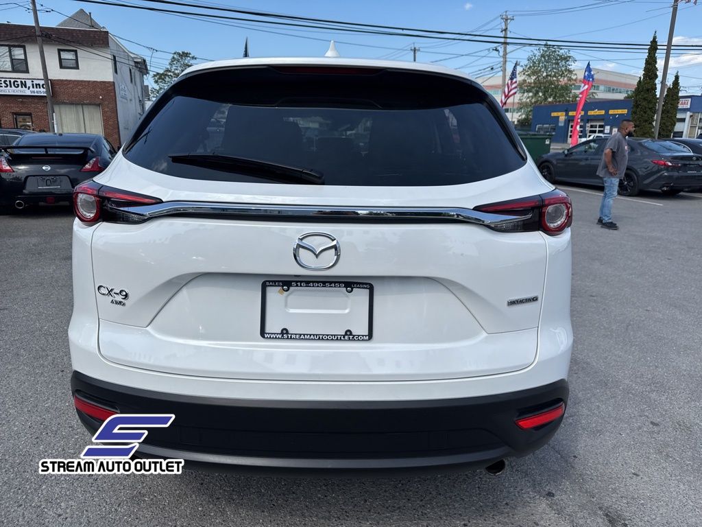 2023 Mazda CX-9 Touring photo 7