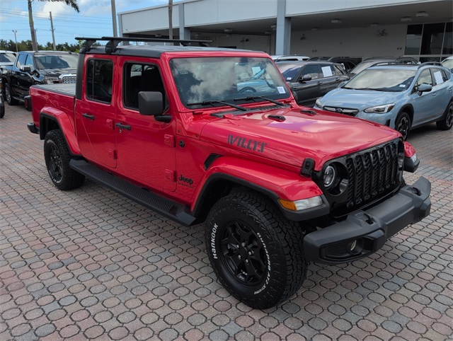 2021 Jeep Gladiator Willys photo 2