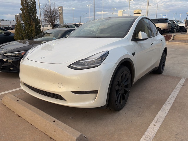 2023 Tesla Model Y Long Range's photo