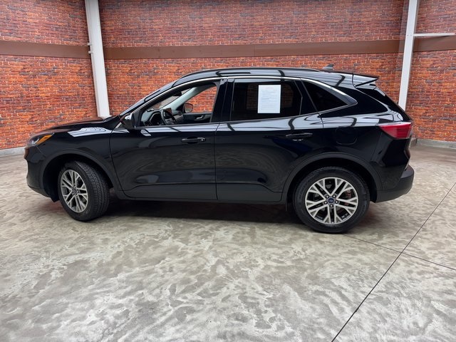 2022 Ford Escape SEL photo 2