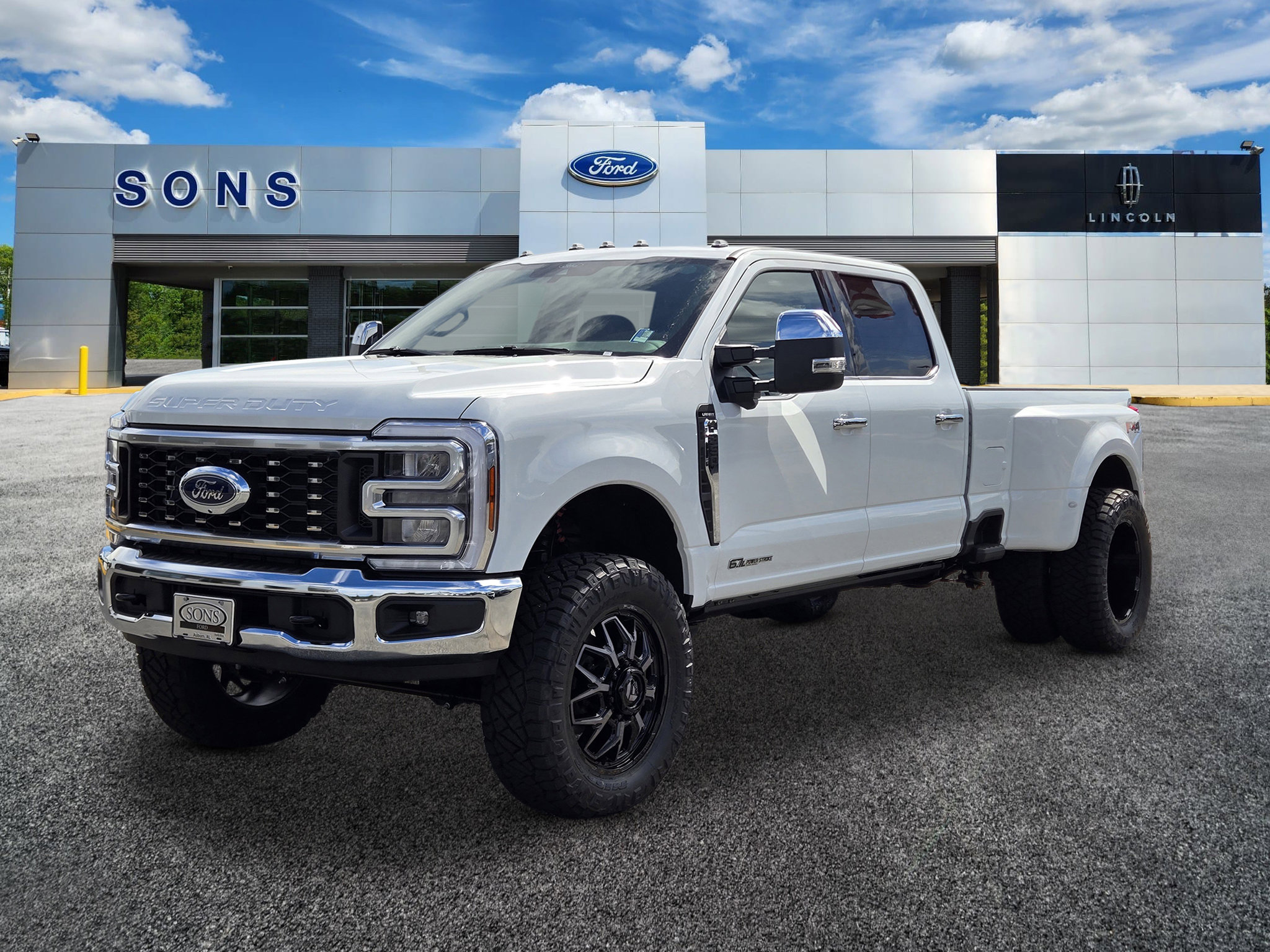 2026 Ford F-350 Super Duty Lariat