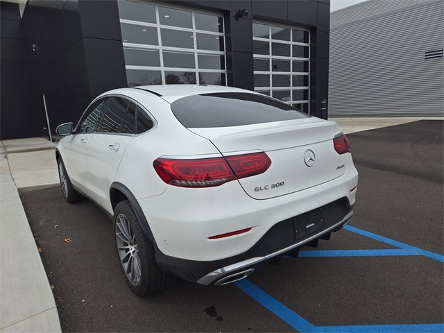 2022 Mercedes Benz GLC 300 Coupe 4MATIC photo 4