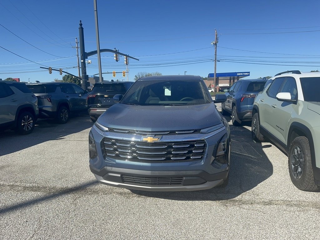 2026 Chevrolet Equinox LT photo 2