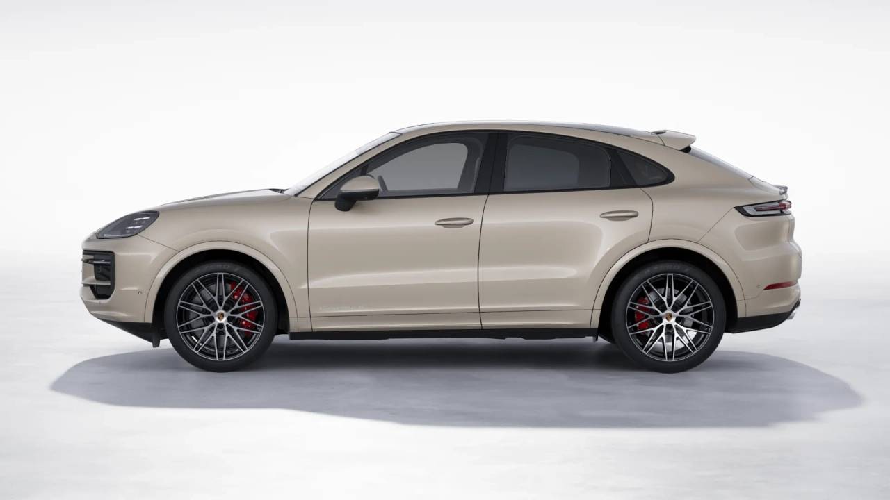 2026 Porsche Cayenne S Coupe photo 2