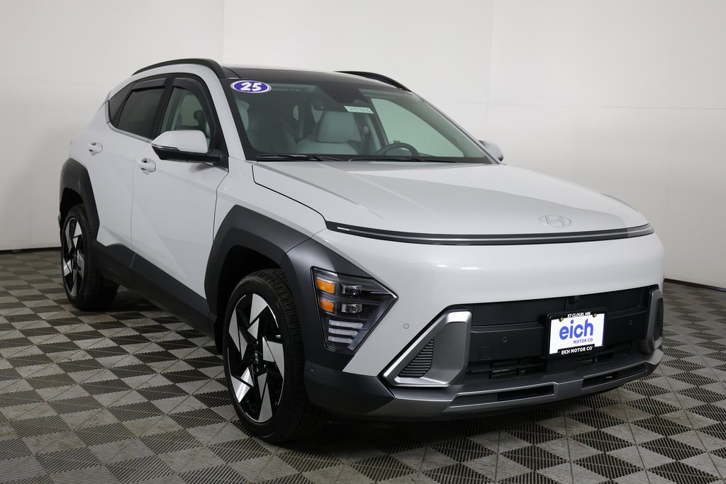 2025 Hyundai Kona Limited's photo